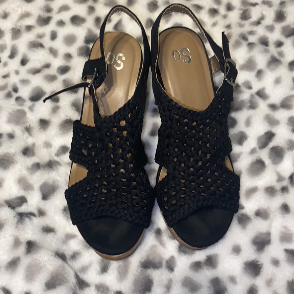 Women’s size 7 wedges